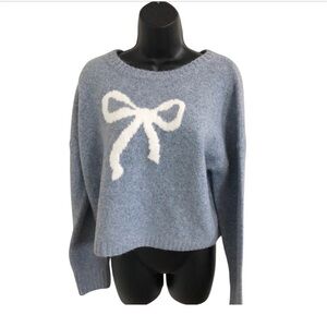 Jessica‎ Simpson blue white bow print fuzzy knit crew neck sweater size medium